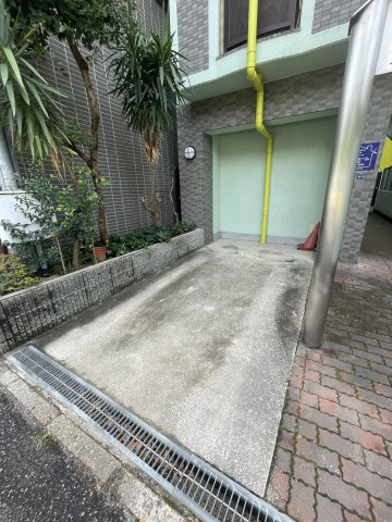 クレイドルてんいの駐車場