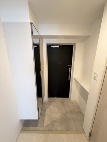 スプランディッド難波WESTⅢの玄関
