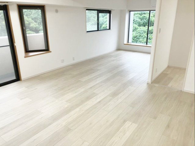 JGMヴェルデ唐の原駅前