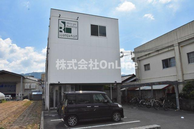 ラガーパレス花園の外観
