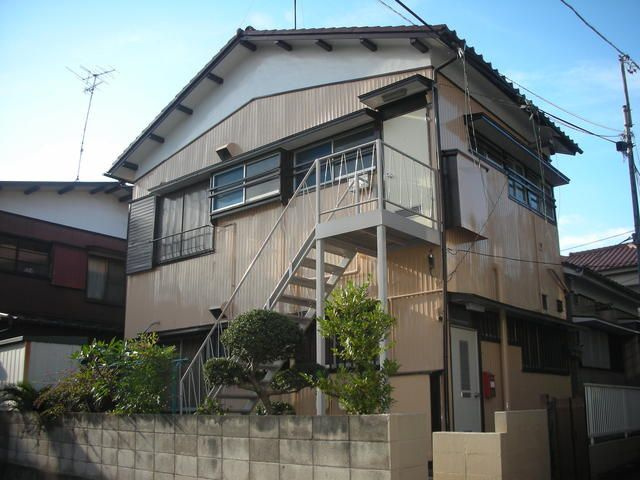 白井アパートの外観