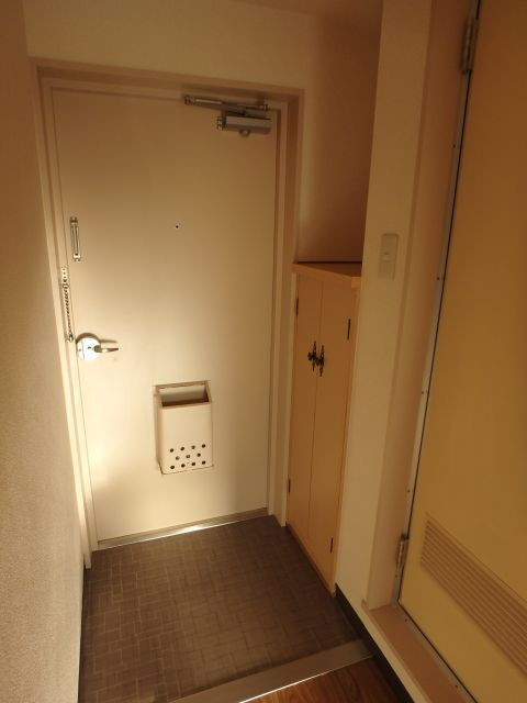 メゾンボア西小山の玄関