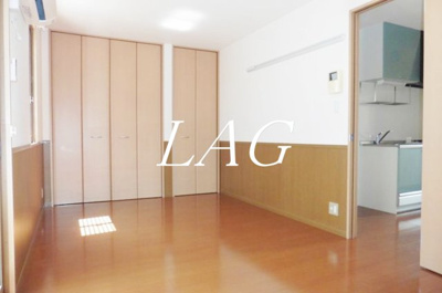 【居間・リビング】 | Ｃａｓａ・Ｖｉｒｅｎｔｅ | 洋室のお部屋です。(同仕様です。)