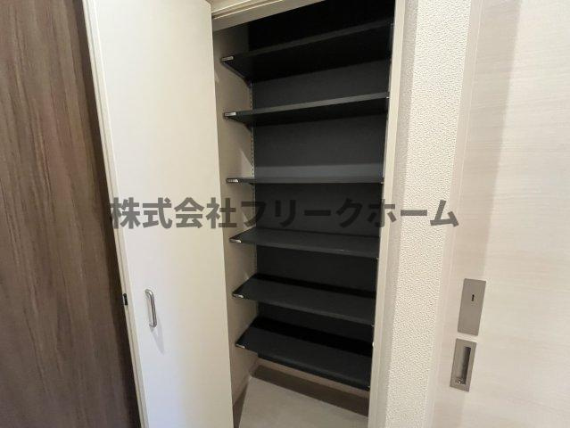 武蔵野市吉祥寺本町２丁目の賃貸マンションの玄関