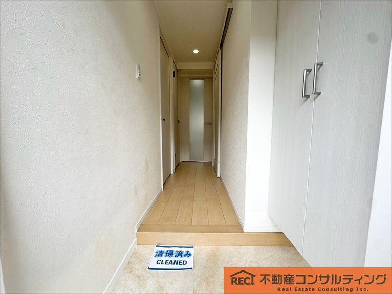 セントラルハイツ灘パートⅤの玄関