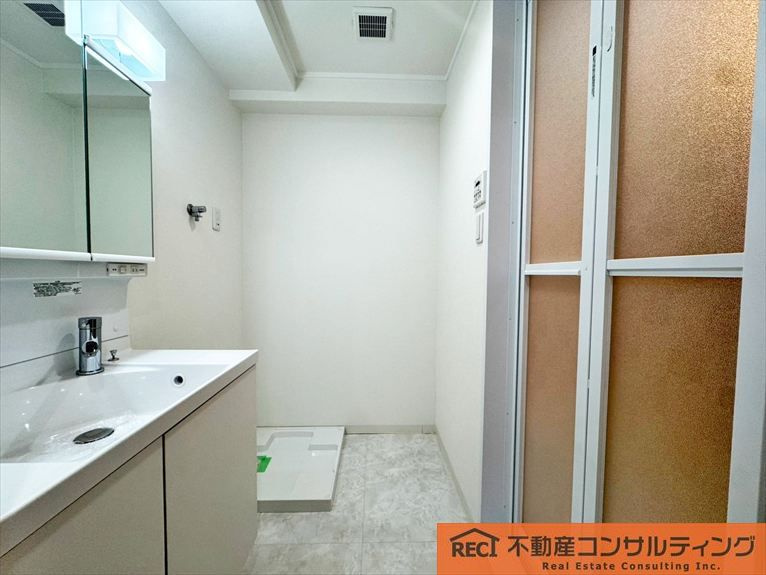 セントラルハイツ灘パートⅤの独立洗面台