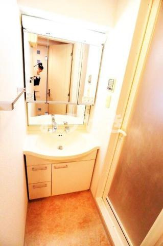 レガロ新御徒町ステーションパレスの独立洗面台