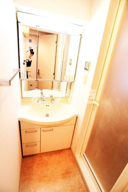 レガロ新御徒町ステーションパレスの独立洗面台
