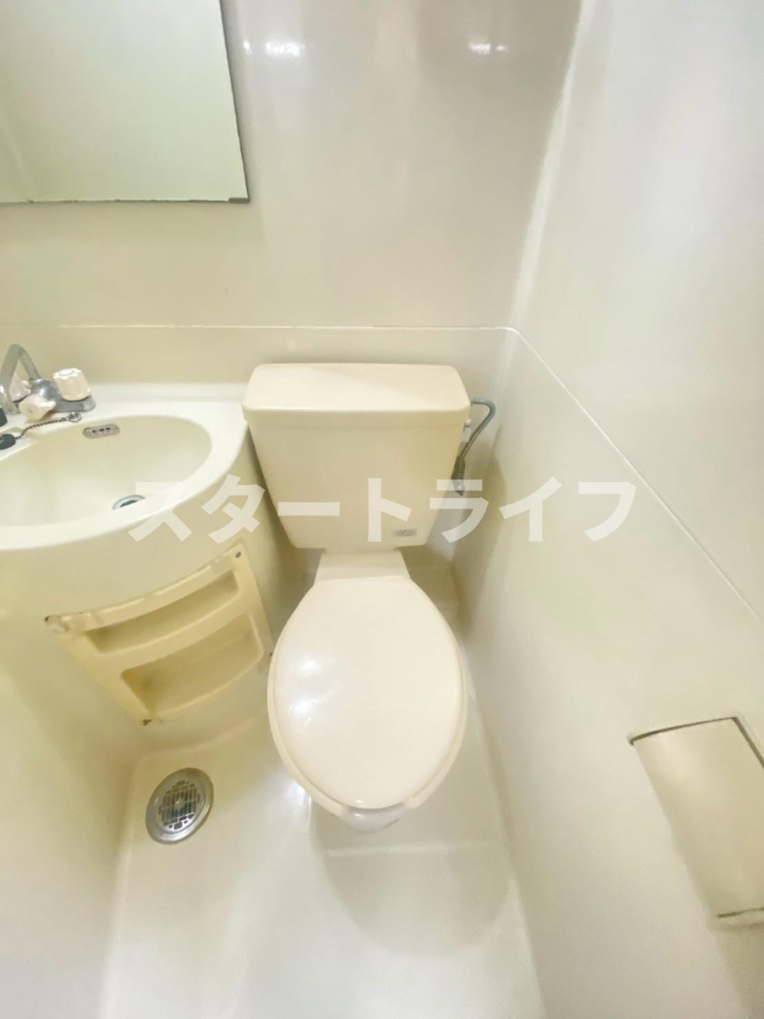 大阪市東淀川区東中島１丁目の賃貸マンションのトイレ