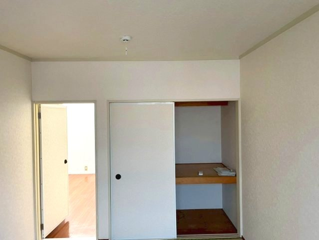 フラワーハイツの収納|たっぷりとした収納スペースです