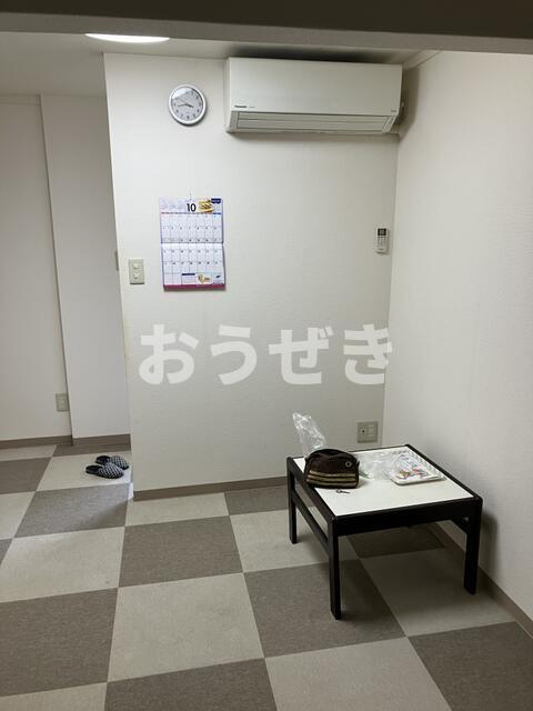 子安通貸家の居間・リビング