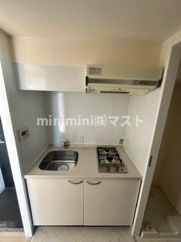 コスモリード谷町六丁目（旧ドゥーエ谷町）のキッチン