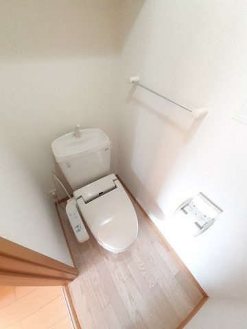 サンフラワーＤのトイレ|ゆったりとした空間のトイレです