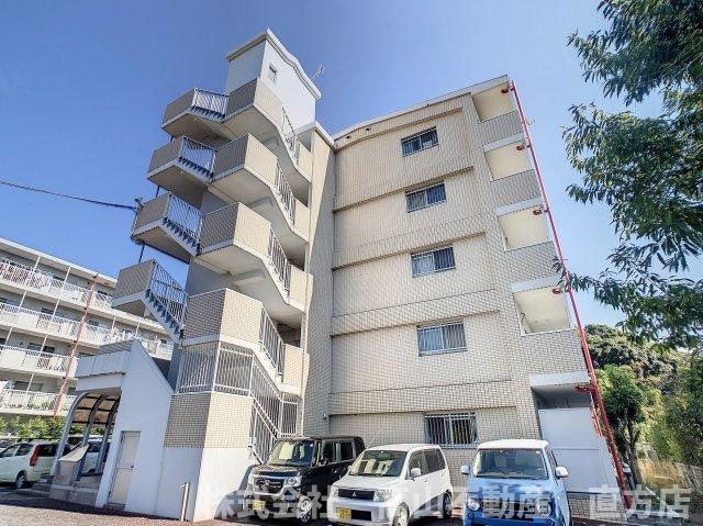 直方市大字感田の賃貸マンション