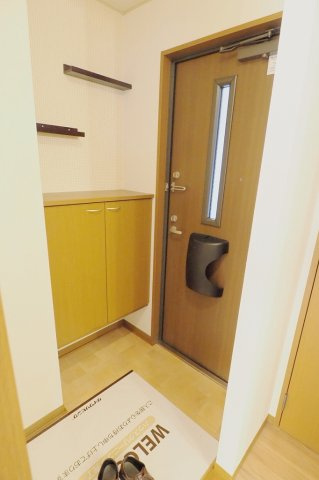 アゼリア土井　B棟の玄関