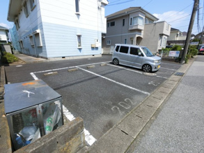 【駐車場】