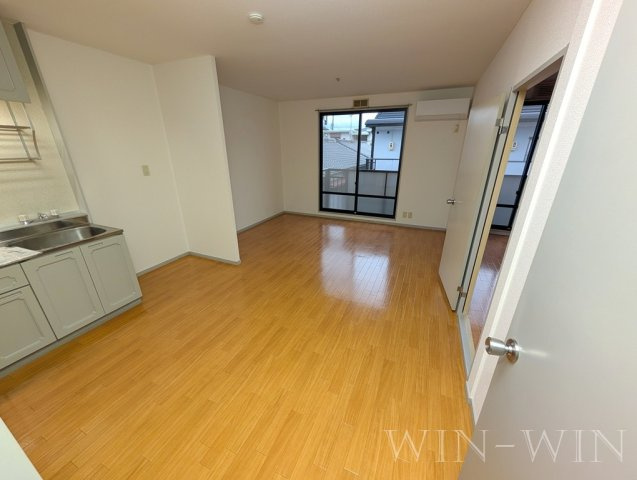 ビーライン浅野 Cの居間・リビング|イメージ（同建物内別部屋の写真です）