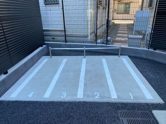 プラウドフラット墨田曳舟の駐車場