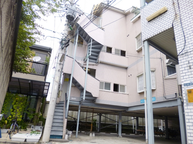 ホワイトハイツ豊島C棟の外観|日当たり良好です