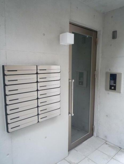 【エントランス】