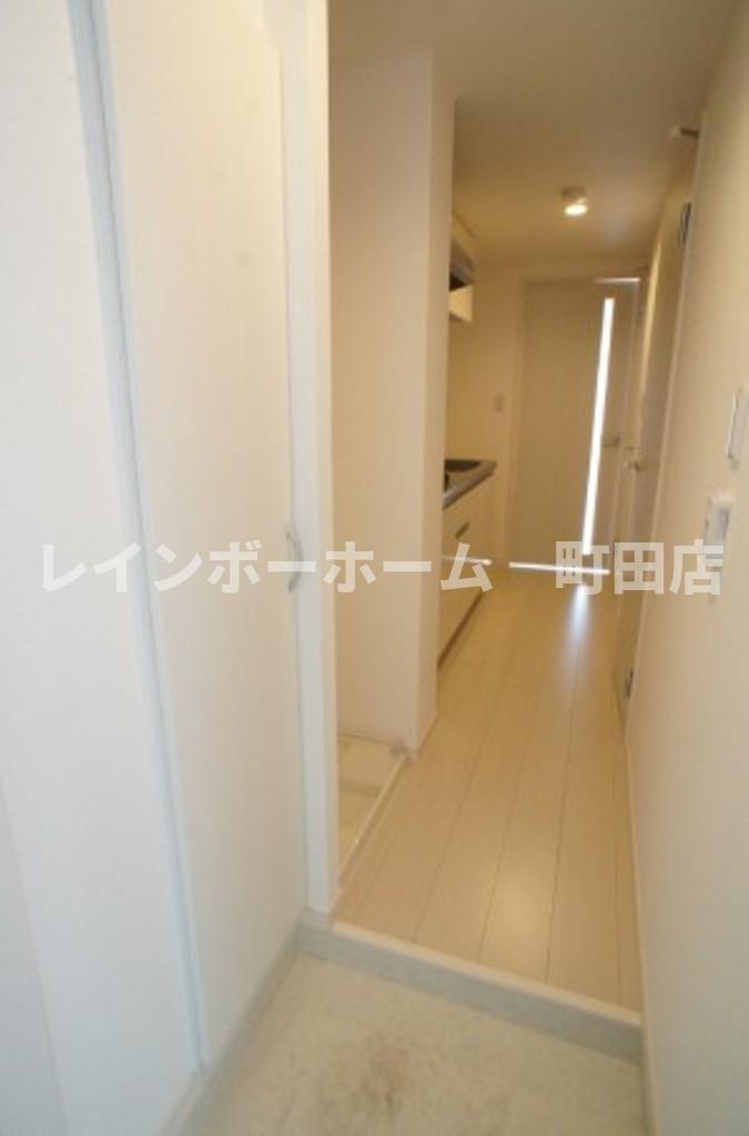 リブリ・王禅寺西※初期費用分割あと払いサービス利用可能物件の玄関