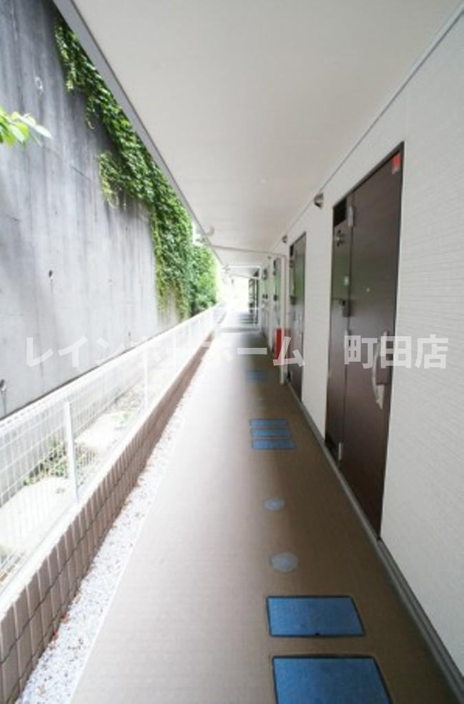 リブリ・王禅寺西※初期費用分割あと払いサービス利用可能物件のロビー