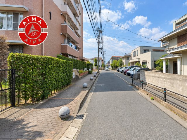 アーベインルネス井尻・壱号棟の現況写真|前面道路含む現地の写真です。