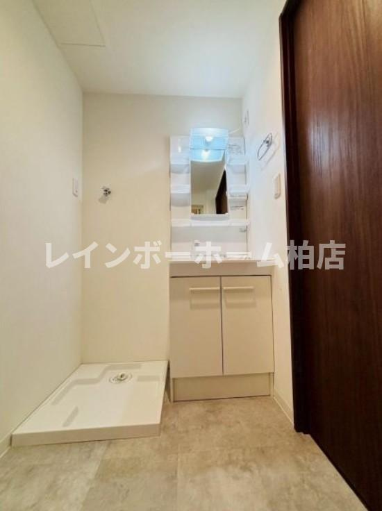 特典：仲介手数料が不要です‼の洗面所|独立洗面台です