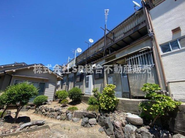 南四条町中古テラスハウスの外観|学校・コンビニ・役所の窓口・公園が徒歩10分圏内と近く、住環境が大変充実しています！
