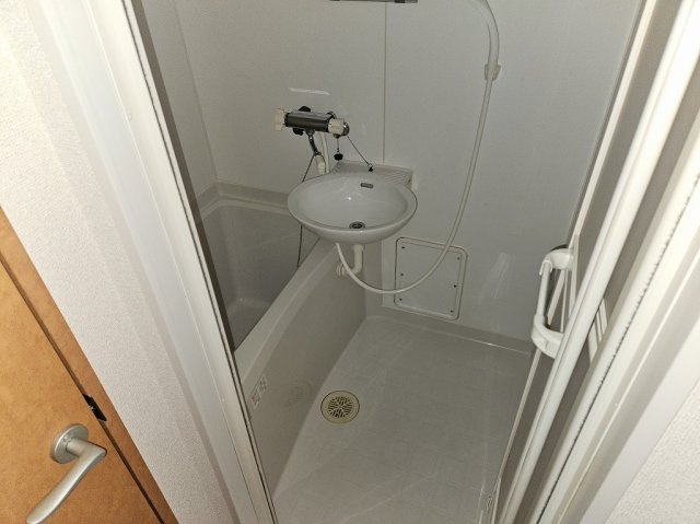 【浴室】 | レオパレスＷＥＳＴＧＡＴＴＥＲ | 備品や設備仕様は号室により異なります。現地をご確認下さい。