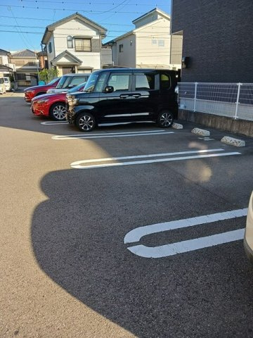 シエロアズール　Ｂの駐車場|駐車場があります