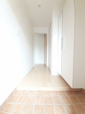 【玄関】 | クラールプレディエＡ | きれいな玄関です