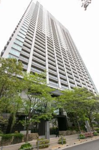 パークコート千代田富士見ザタワーの外観
