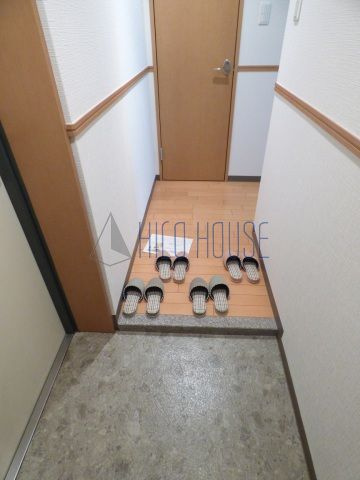 ルネス　ドゥ　エクスアン　プロヴァンスの玄関