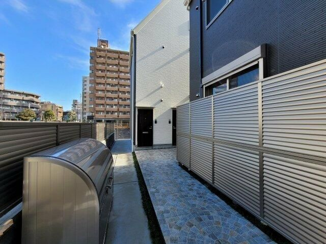 ＡＬＢＡ　ＣＡＳＡ　大山幸町のエントランス
