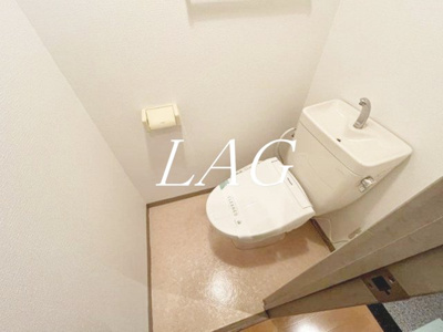 【トイレ】 | ロイヤルアメニティー大森 | トイレです。