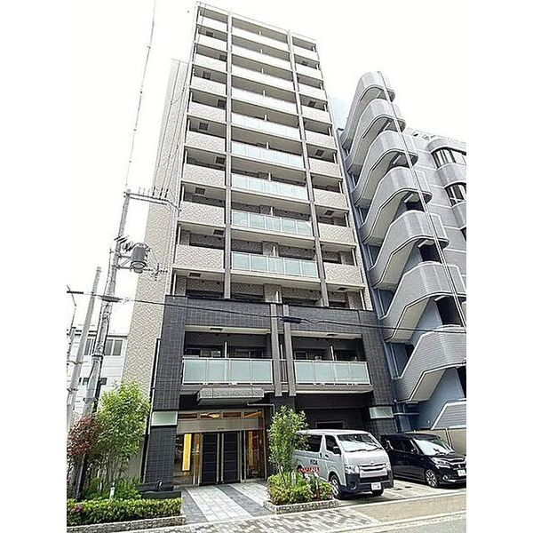 エスリード南森町の外観