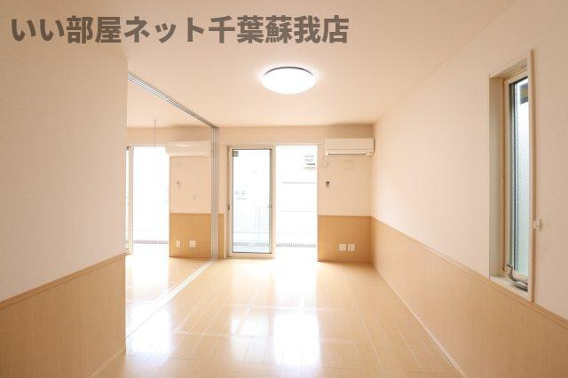 シャリテレーヴ　Ａの居間・リビング|おしゃれな居間です