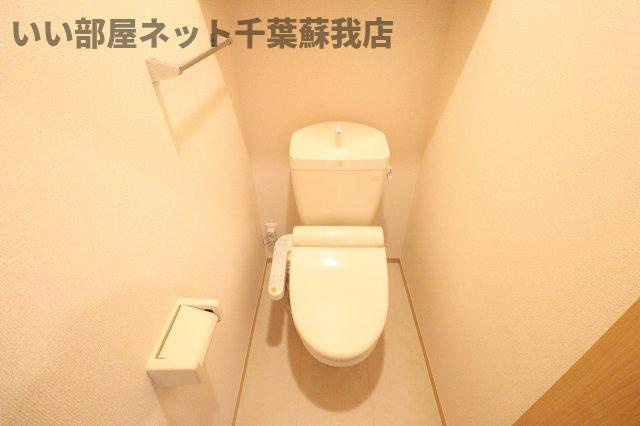 シャリテレーヴ　Ａのトイレ|清潔感のあるトイレです
