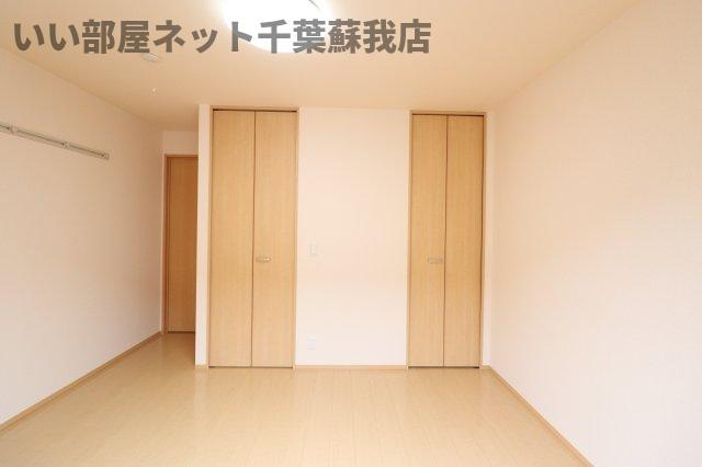 シャリテレーヴ　Ａの洋室|広々とした洋室です