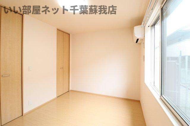 シャリテレーヴ　Ａの寝室|落ち着いた色調の寝室です