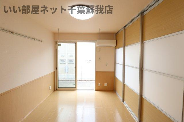シャリテレーヴ　Ａの洋室|洋室です