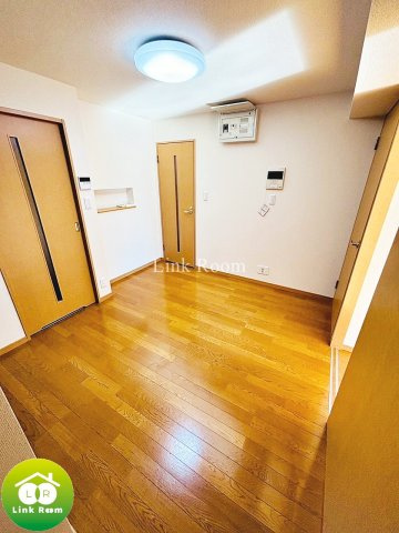 ルーブル森下弐番館の居間・リビング