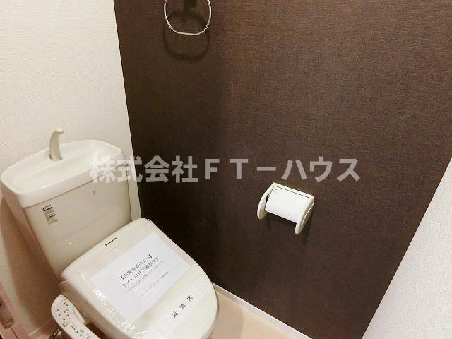 アン・ジュールのトイレ