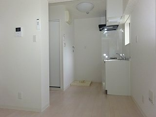 サンローラン新十条 の内装