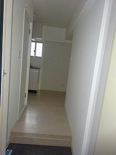 サンローラン新十条 の玄関
