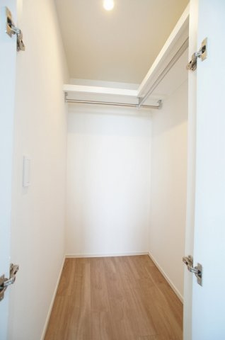 プライムメゾン板橋の収納|ウォークインクロゼット