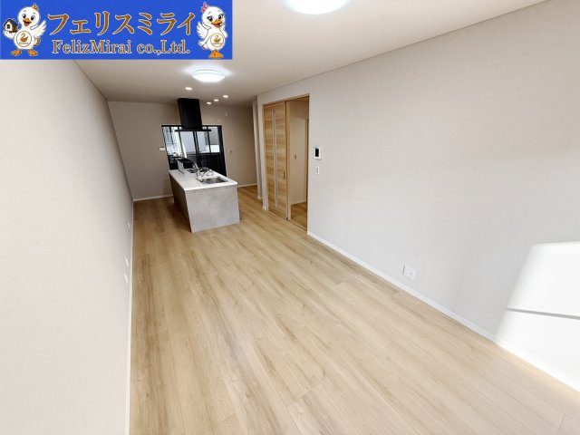 神戸市垂水区清水が丘　中古戸建の居間・リビング