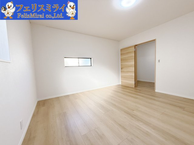 神戸市垂水区清水が丘　中古戸建の洋室