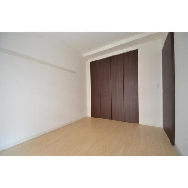 グランディールＮＡＭＢＡの居間・リビング